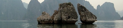 Vietnam. Felsen in der Halong Bay