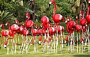 Thailand: Parkanlage mit knstlerisch gestalteten Flamingos