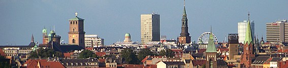 Blick auf die Silhouette der Stadt