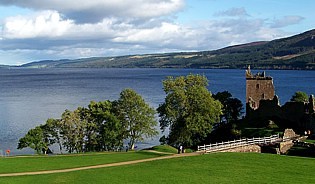 Loch Ness - sagenumwobener NESSI-See; Magnet fr Touristen