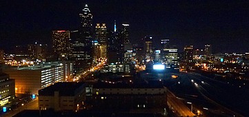 Atlanta: nchtlicher Blick aus dem Hotelzimmer